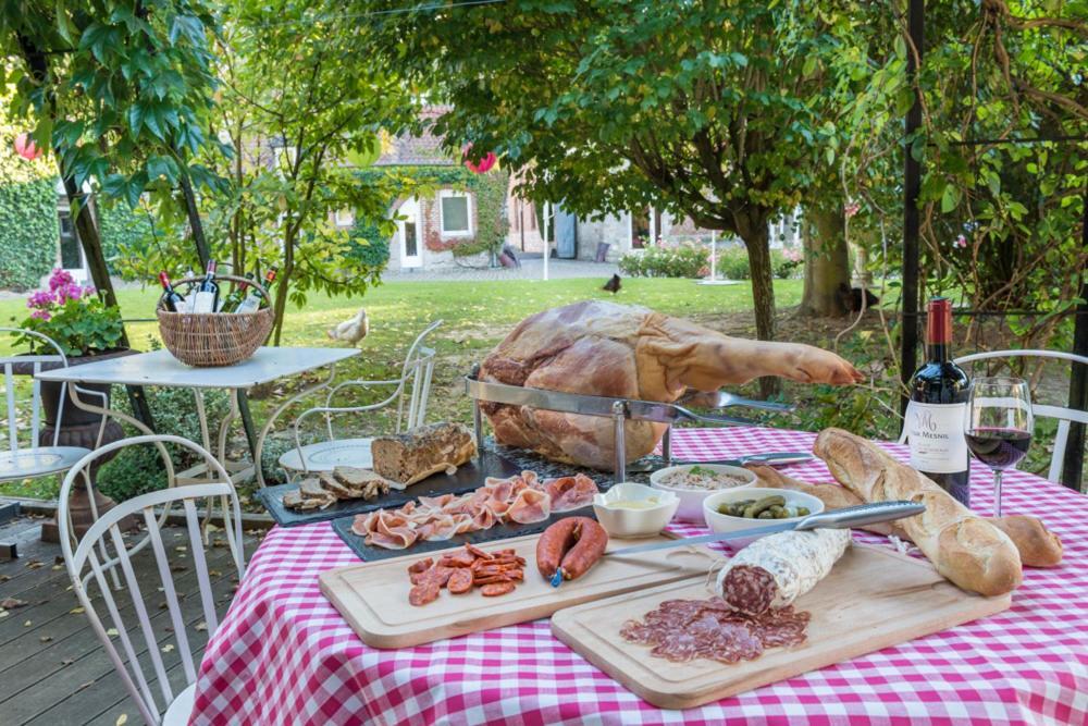 Logis-Hotel-Restaurant La Gentilhommiere Artres Ngoại thất bức ảnh
