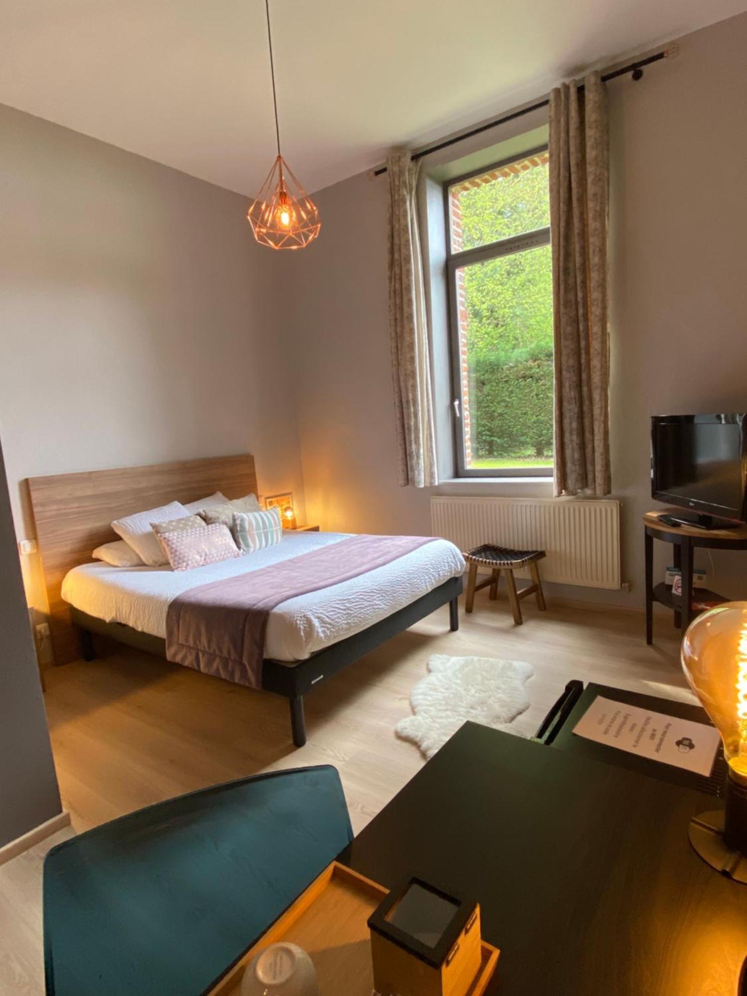 Logis-Hotel-Restaurant La Gentilhommiere Artres Ngoại thất bức ảnh